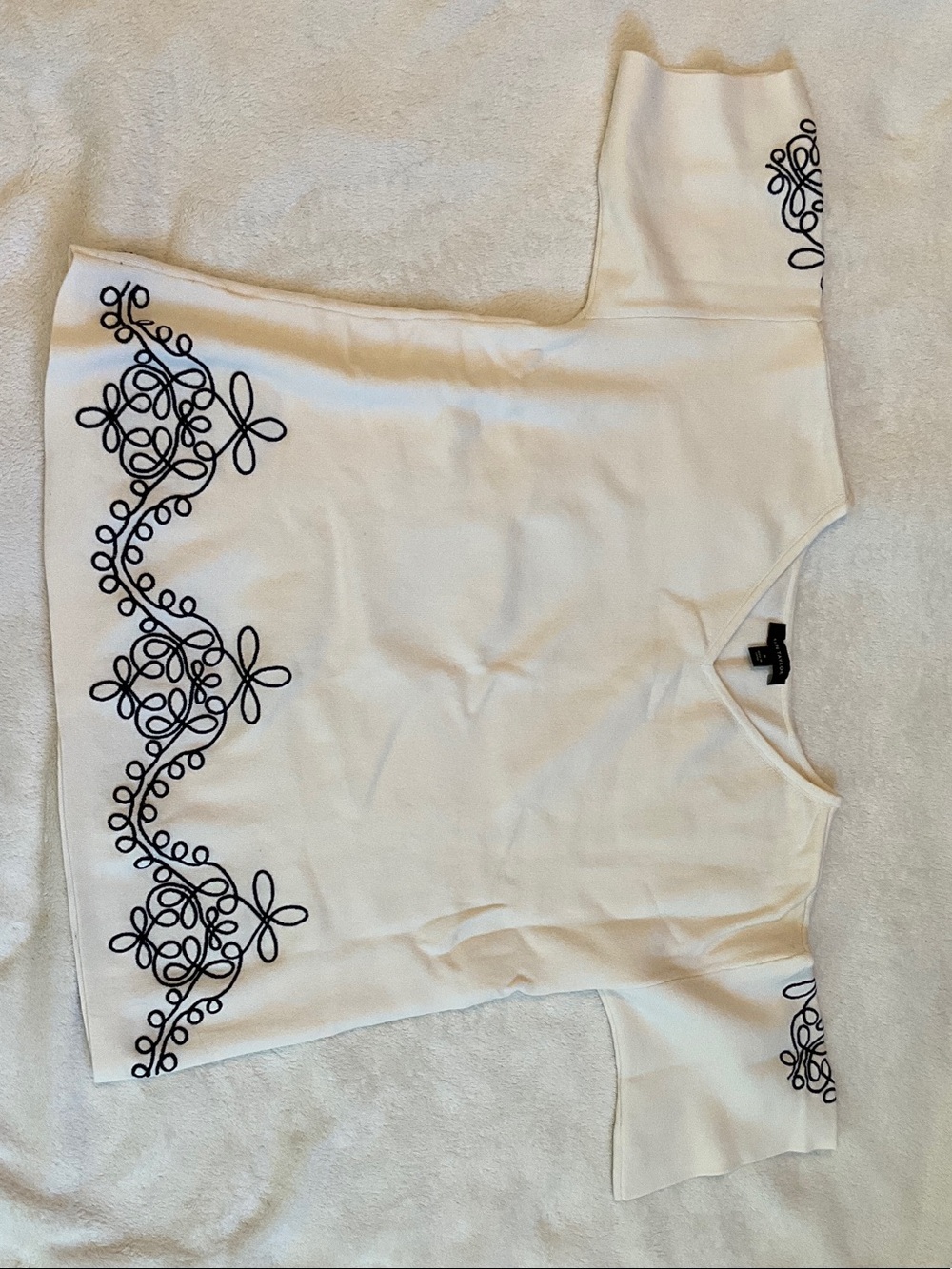 Ann Taylor Ivory Short-Sleeve Sweater with Navy Floral Embroidery